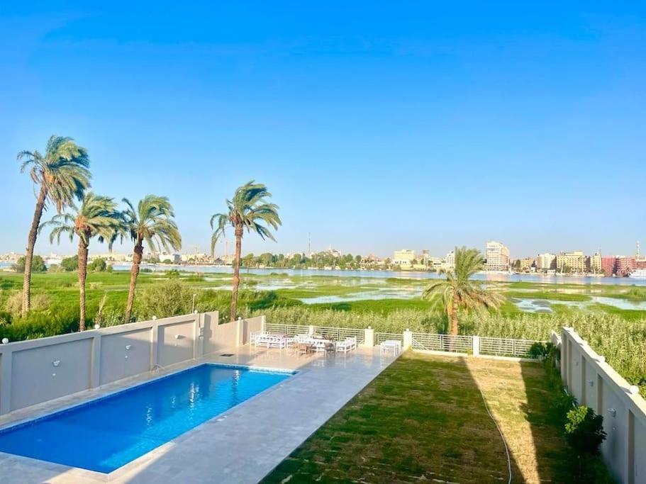 Royal Nile Villas - Nile View Apartment 2 룩소르 외부 사진